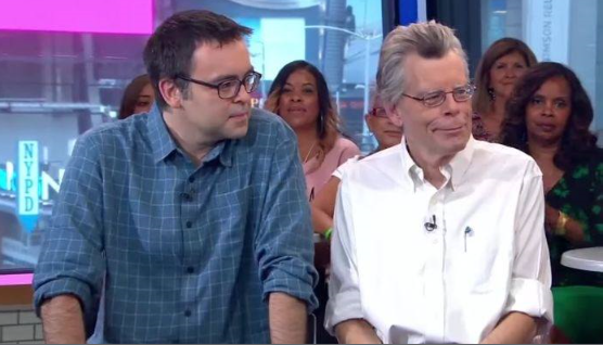 С сыном Оуэном. Фото с просторов интернета