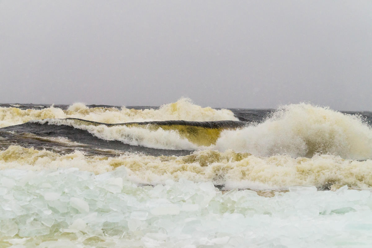 Ладожское озеро. Февраль 2019 г. Обычно в это время года Ладога покрыта льдом. Фото Илья Шалапанов https://vk.com/id430399