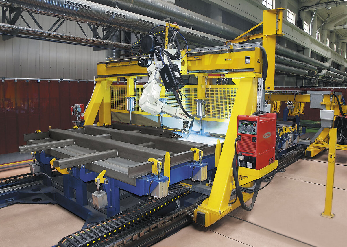 Роботизированный комплекс сварки торцевых стен полувагонов