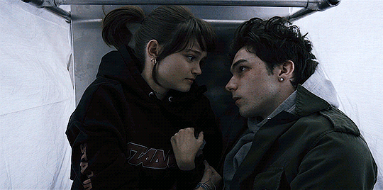 GIF взят: https://pin.it/7pSQyfy