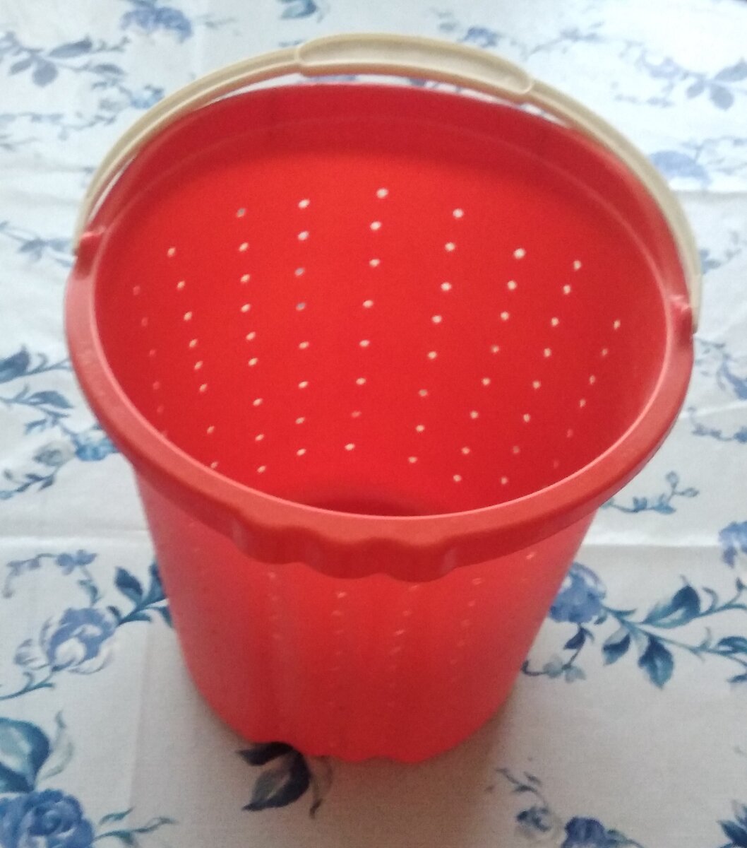 2 часа трудов, как это ведро не раскололось, до сих пор для меня загадка! 