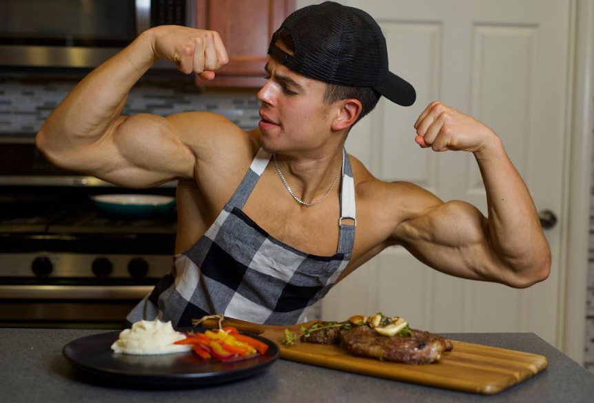 источник: instagram.com/isaiahmiranda22/