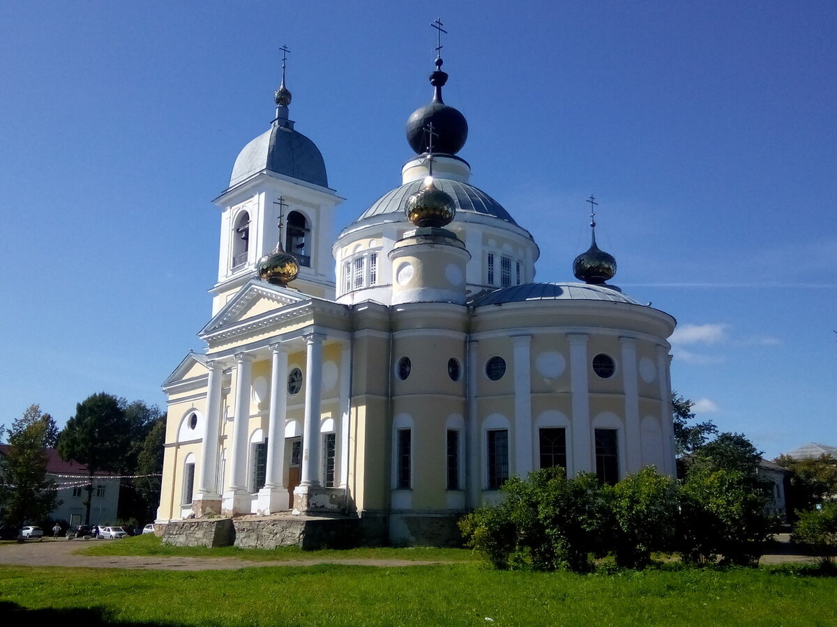 Успенский собор в мышкине фото