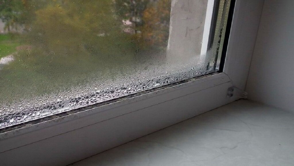 Причины появления конденсата на окнах 