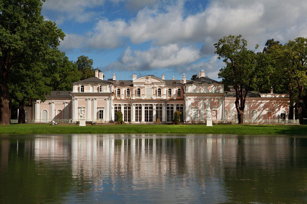 Китайский дворец https://peterhofmuseum.ru/objects/oranienbaum/kitayskiy_dvorets