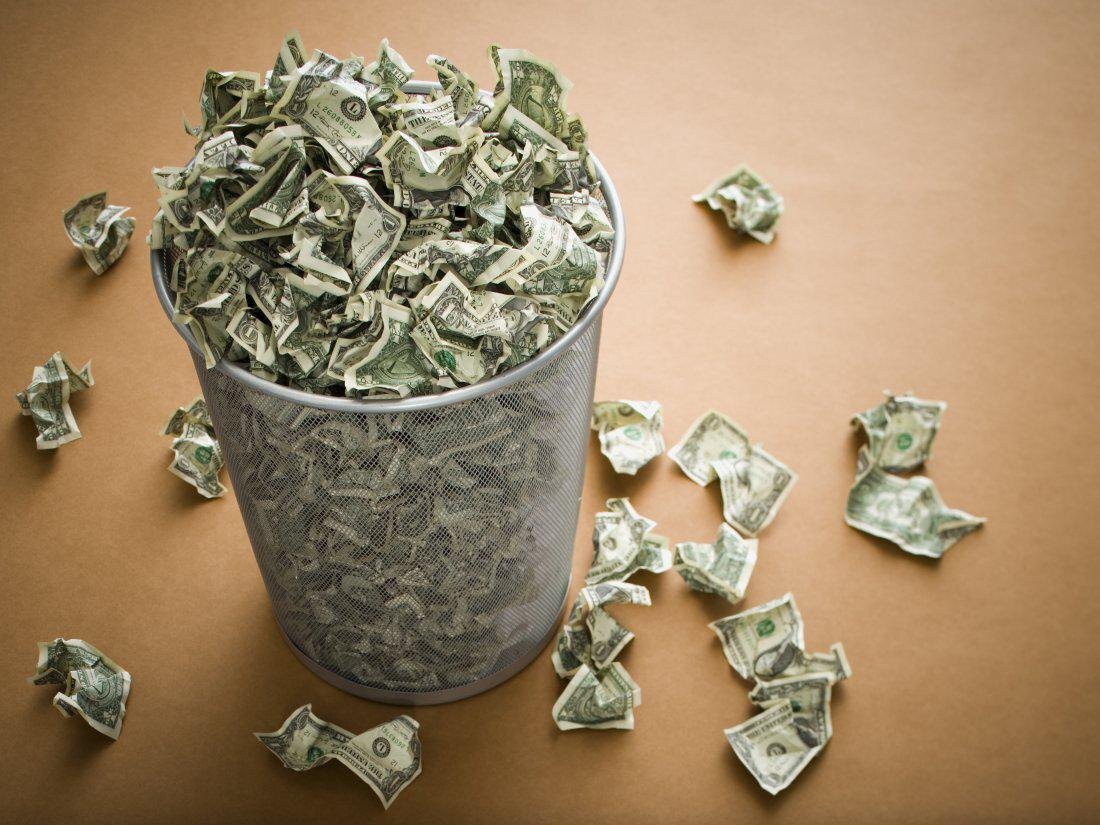 Деньги на ветер!