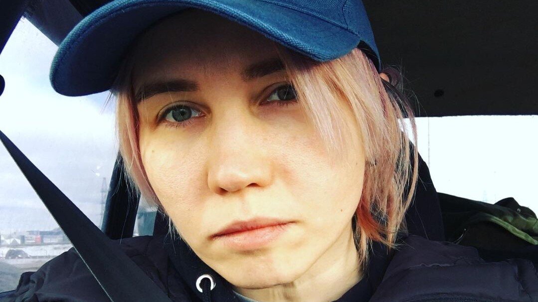 Ладно, я все равно выпускал тут ролики со своим участием, поэтому вот вам мои небинарные щи.