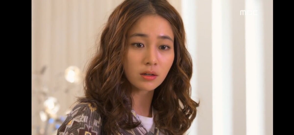 кадр из фильма "Хитрость одинокой женщины" На А Ра.