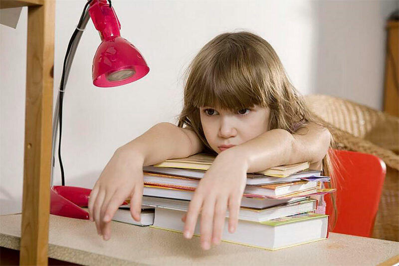 Лень делать уроки.