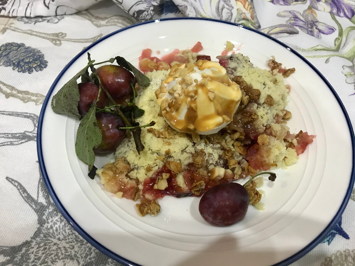 Английский сливовый пирог крамбл!