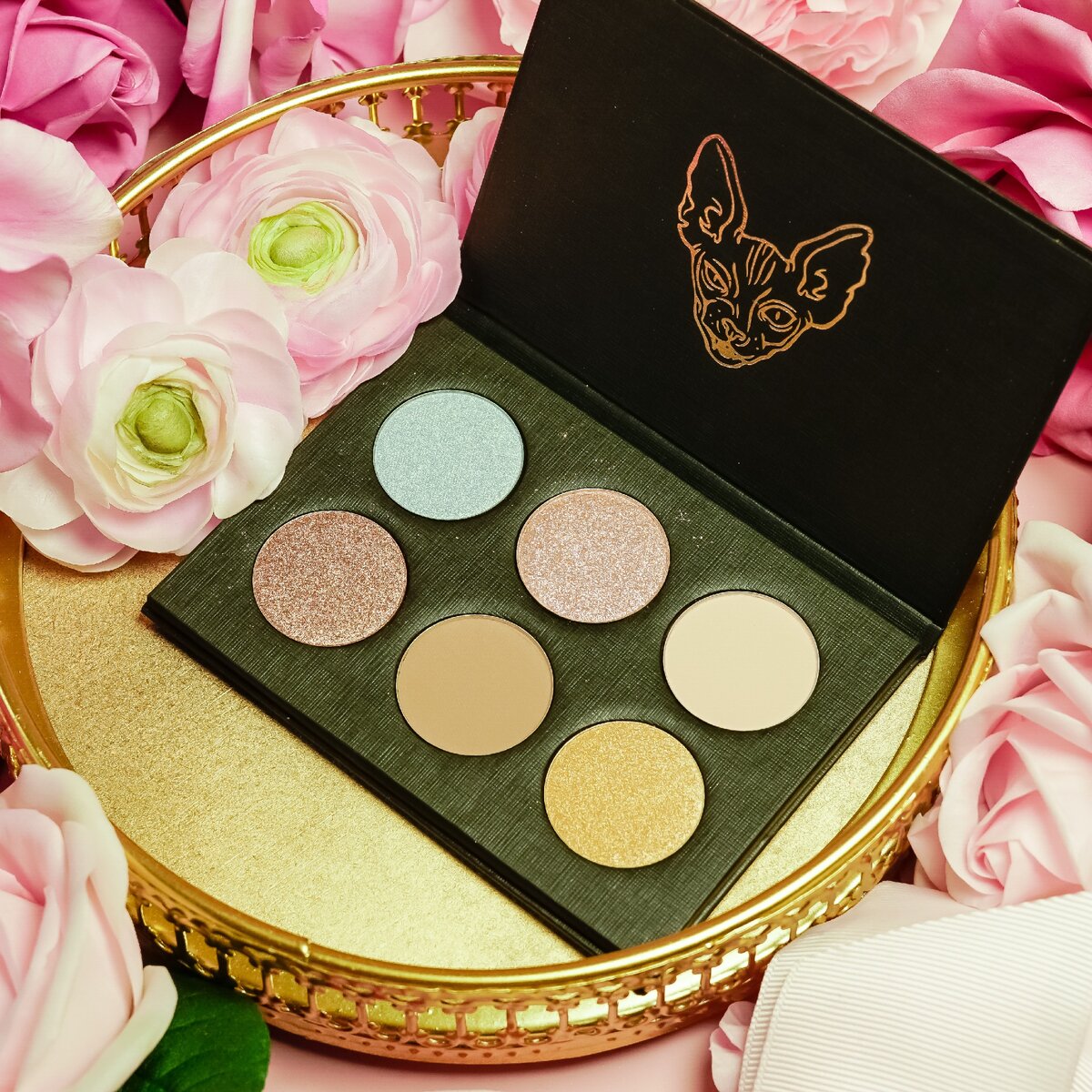 Tammy tanuka палетка теней. Тамми танука палетка. Тамми тануки палетка. Змея тамми танука палетка. Палетка жаба tammy tanuka.