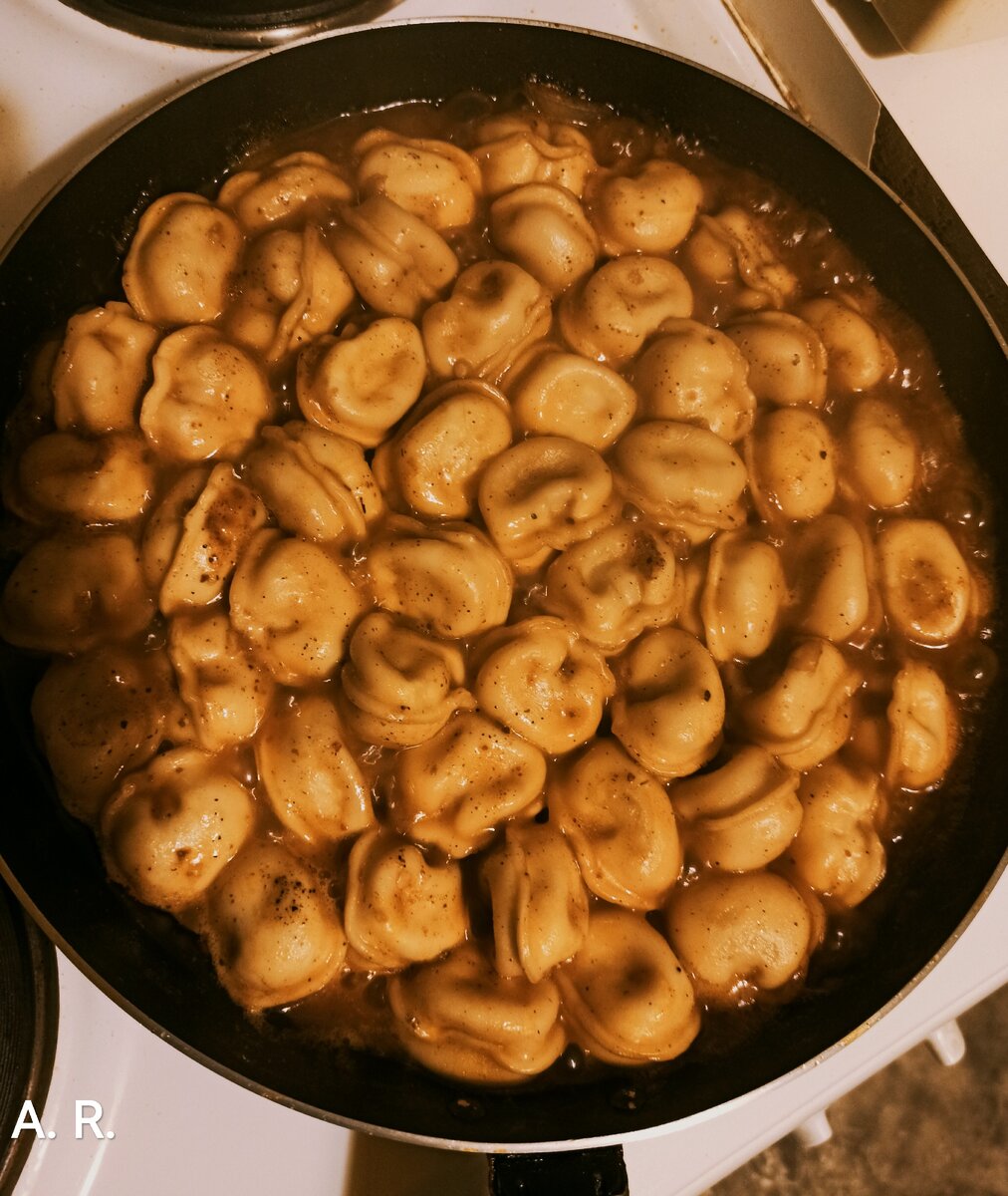 Томятся на подходе). Фото автора. 