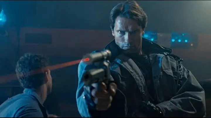 кадр из фильма "Терминатор"