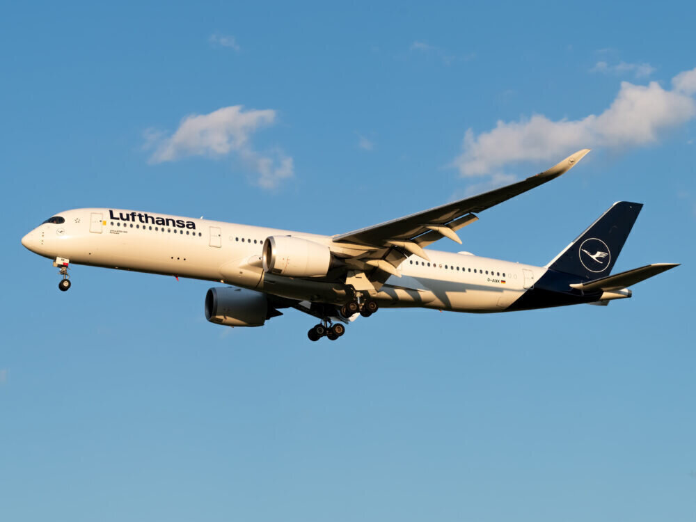 Сколько стоит Airbus A350? Фото: Vincenzo Pace - JFKJets.com