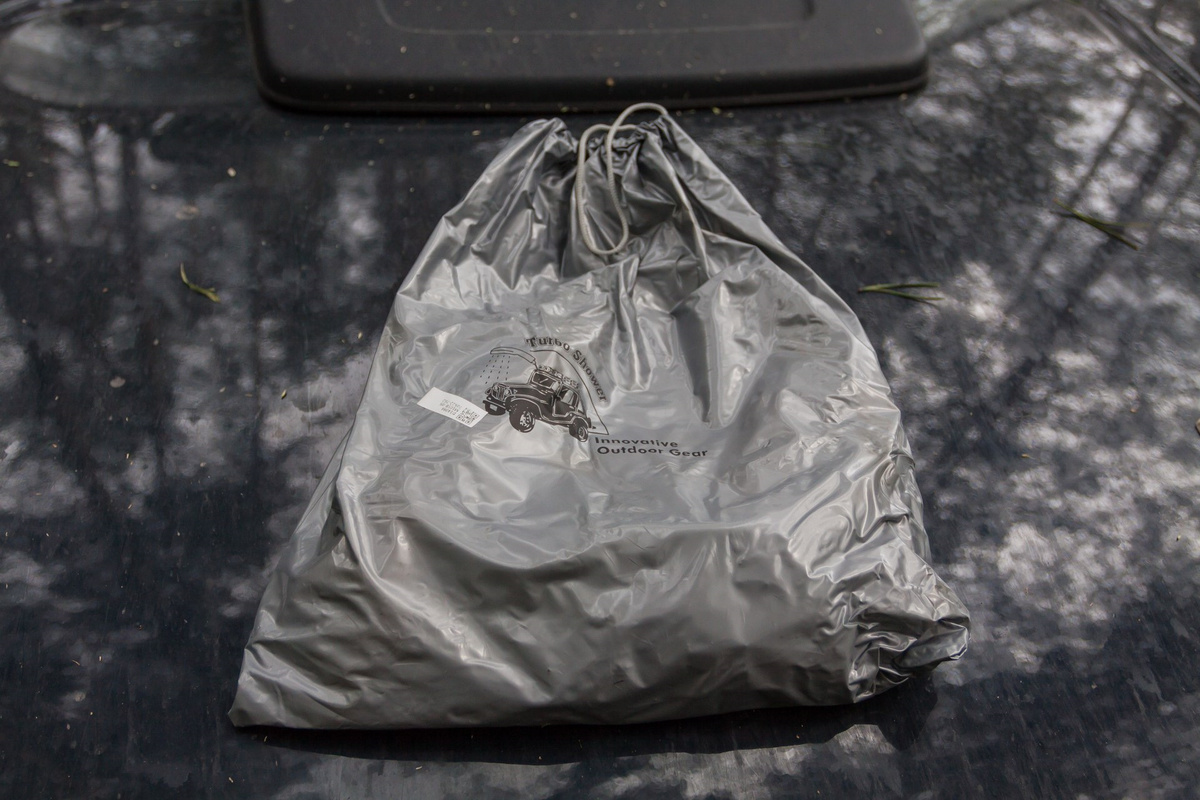 В комплекте — мешок для хранения, с правильной картинкой на лицевой стороне.