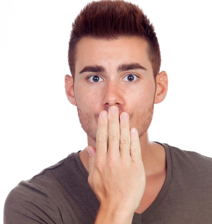 Мужчина с закрытым ртом. Он закрыл ему рот рукой. Он закрыл ему рот рукой. Парень закрывает рот девушке. Ладонь прикрывает рот.