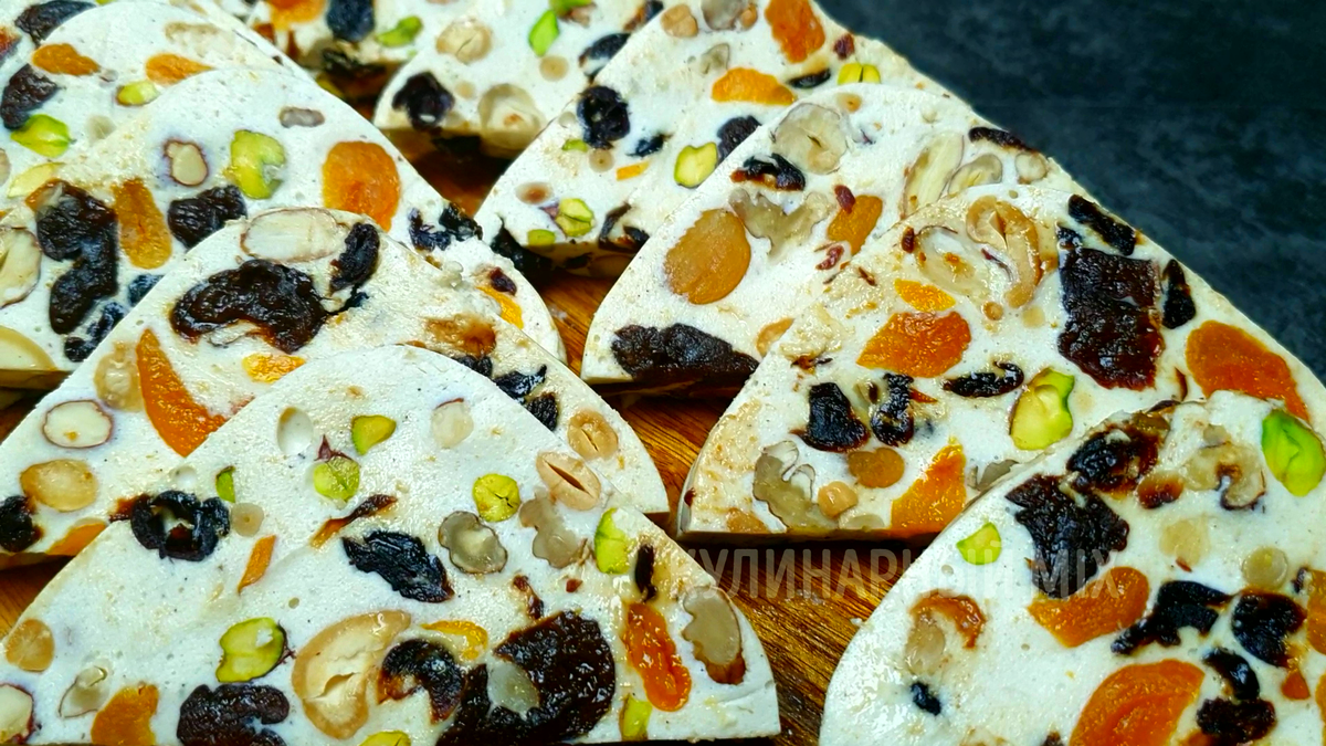 Творожный десерт с орехами. Творожный десерт с орехами. Сладкие роллы. Творог с курагой. Творог с какими сухофруктами сочетается.