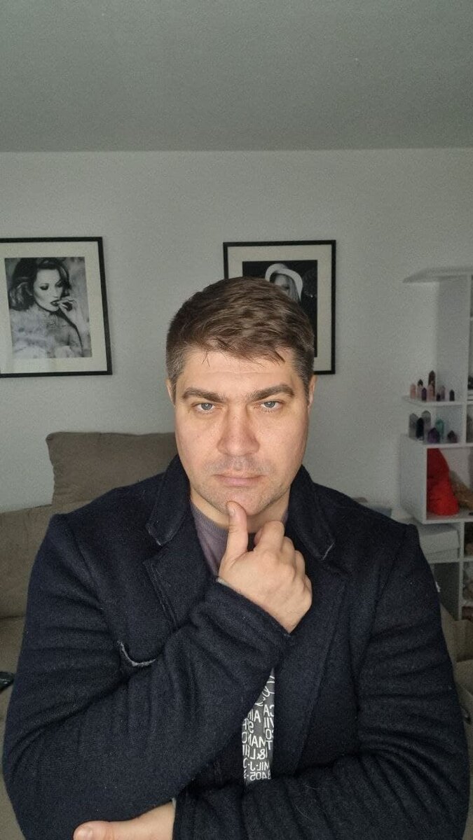 Энергетические вампиры захватывают внимание и через это захват вытягивают энергию. А за что можно зацепиться вампиру? Жалость, обида, страх, жадность, раздражение ... 