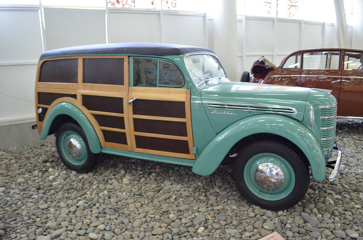 Москвич-401/422