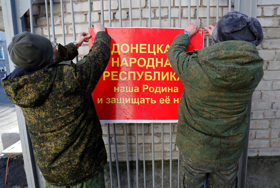     Минстрой РФ начал оценивать затраты на восстановление инфраструктуры в Донбассе  REUTERS