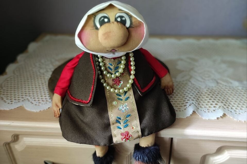 Текстильная кукла старушка