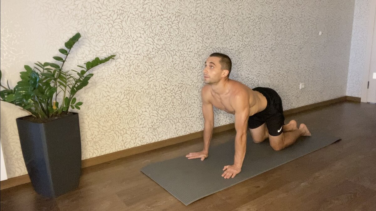 Смотрим в потолок, так эффективнее. 