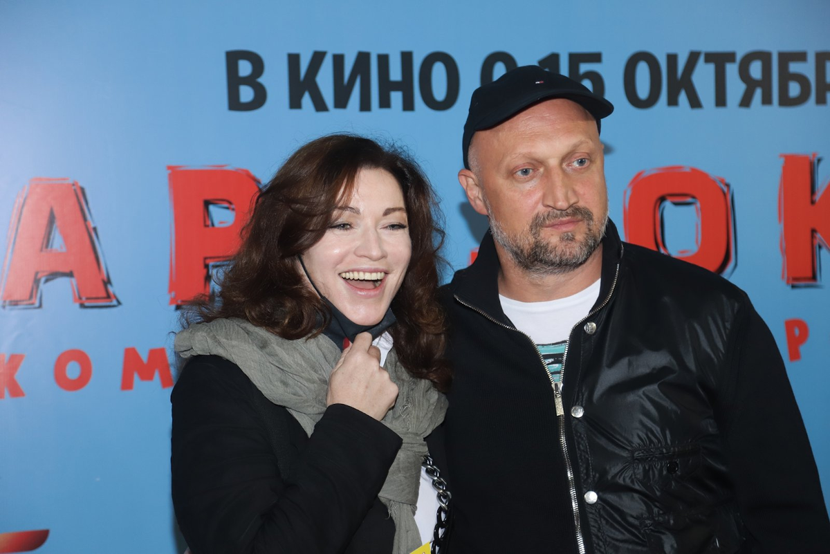 На премьере фильма «Парадоксы», Алена и Гоша Куценко 