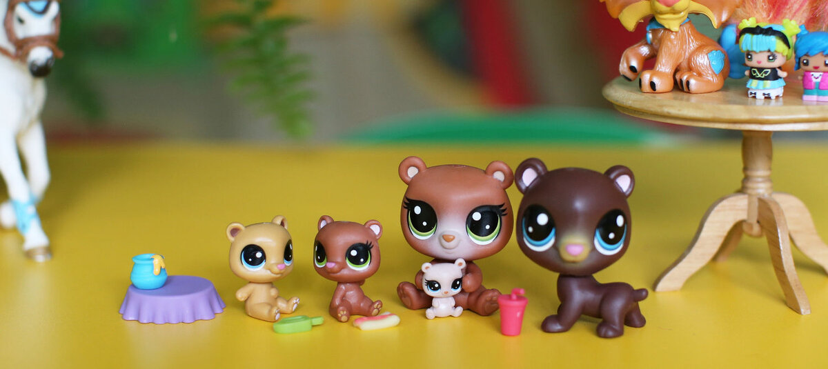 Все пять фигурок здесь — разные!
