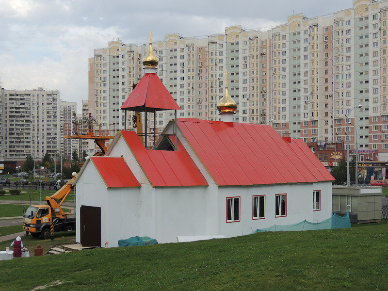 храм анатолия и протолеона в марьино. храм в марьино анатолия и протолеона храмовый комплекс. храм в честь святых мучеников анатолия и протолеона. храм анатолия и протолеона в марьино. храм анатолия и протолеона на братиславской.