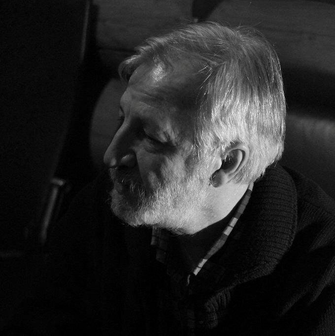 Игорь Олейников