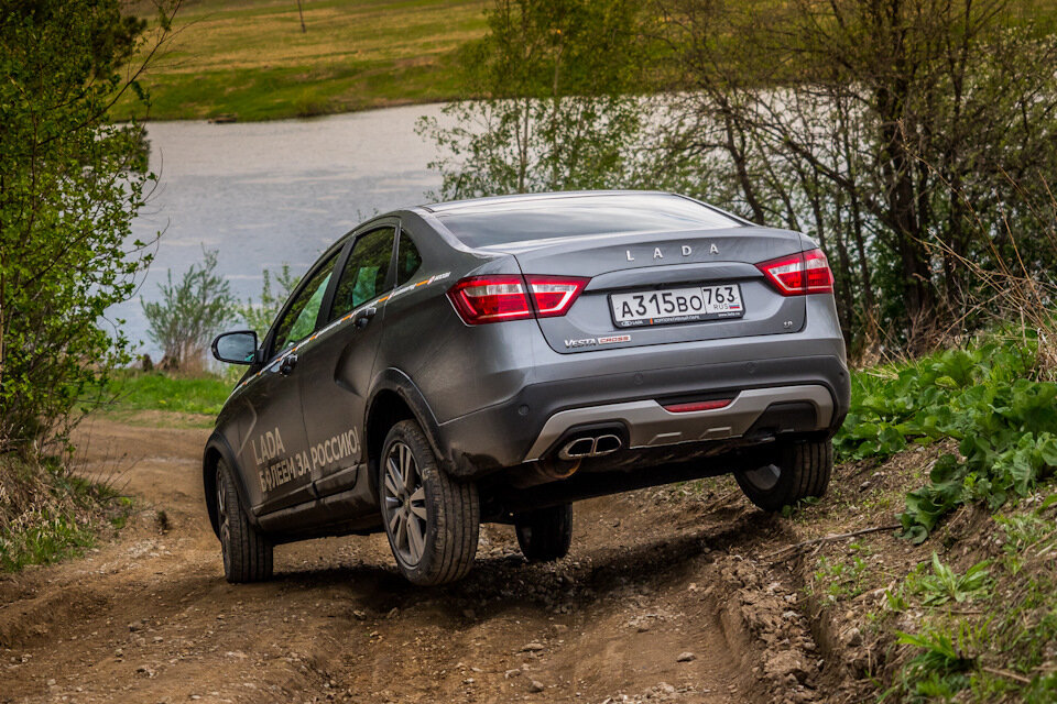 Lada Vesta Cross седан