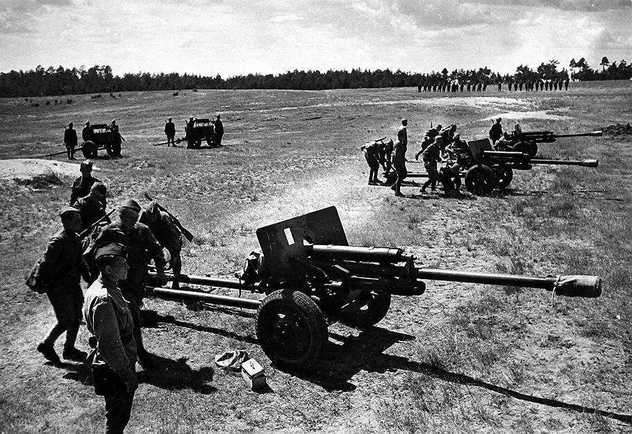 76-мм ЗИС-3 