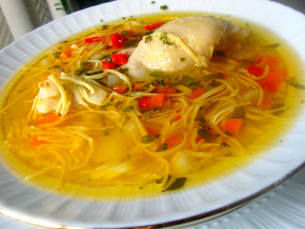 Правда, красивые супчики? И очень вкусно получается! Вроде и рецепт все знают, но.. классика есть классика! Фото из интернета тоже