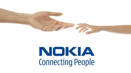 Компания Nokia на выставке MWC 2018 в феврале представила обновленную версию телефона Nokia 8110 из 1996 года. Новая модель унаследовала черты дизайна оригинальной «трубки»: немного изогнутый и вытянутый корпус, выдвижную крышку клавиатуры. Однако от внешней антенны они отказались, экран сделали больше и добавили желтый цвет корпуса, видимо, для поддержки названия «бананафон». 