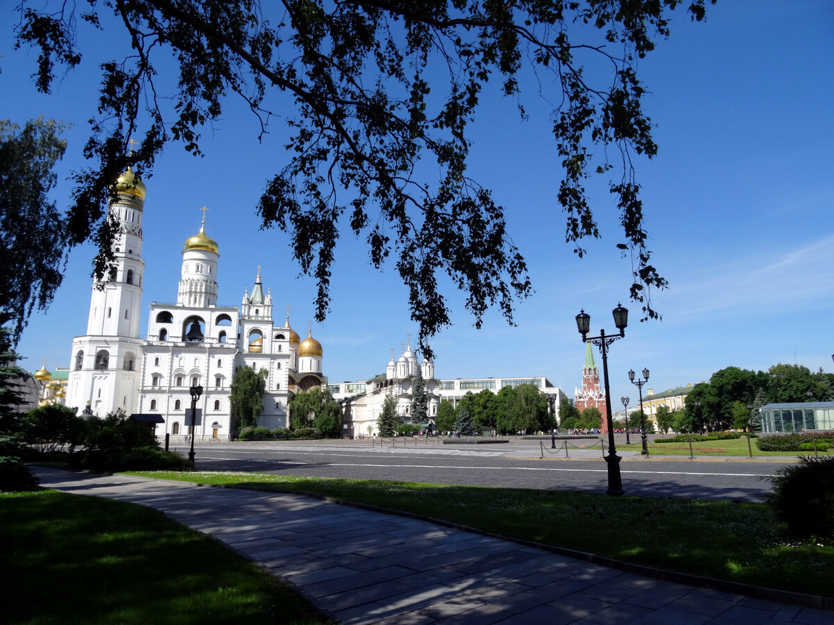 Соборы и храмы Московского Кремля