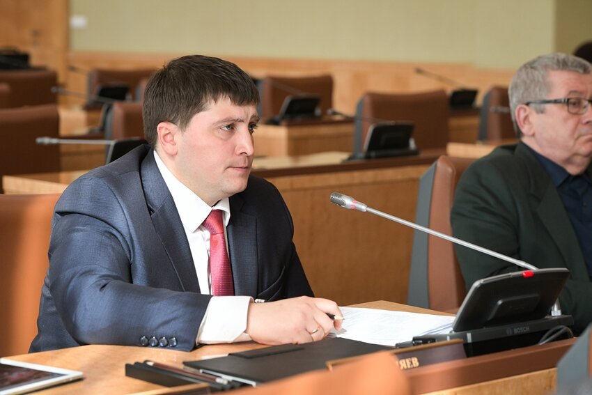 Комиссия под председательством премьер-министра РТ Алексея Песошина одобрила две заявки по запуску заводов в ТОСЭР «Нижнекамск».