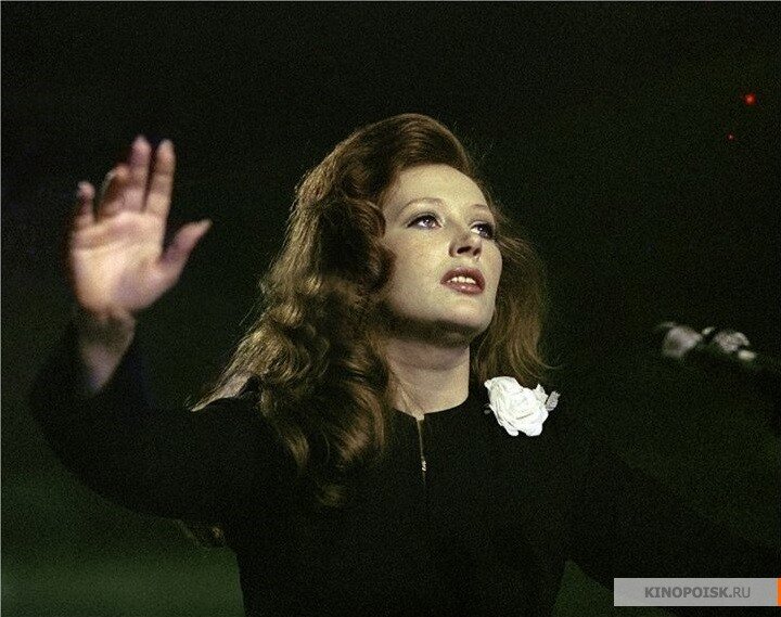 Кадр из фильма «Женщина, которая поет» (1978) #2427749 https://mykp.ru/i/2427750/ #kinopoisk