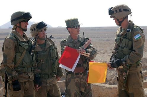 На совместных антитеррористических учениях таджикских и узбекских военных. Фото с сайта Uza.uz