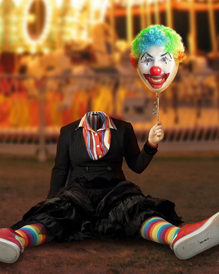 Клоун. Смешной клоун. Современный клоун. Ведет как клоун