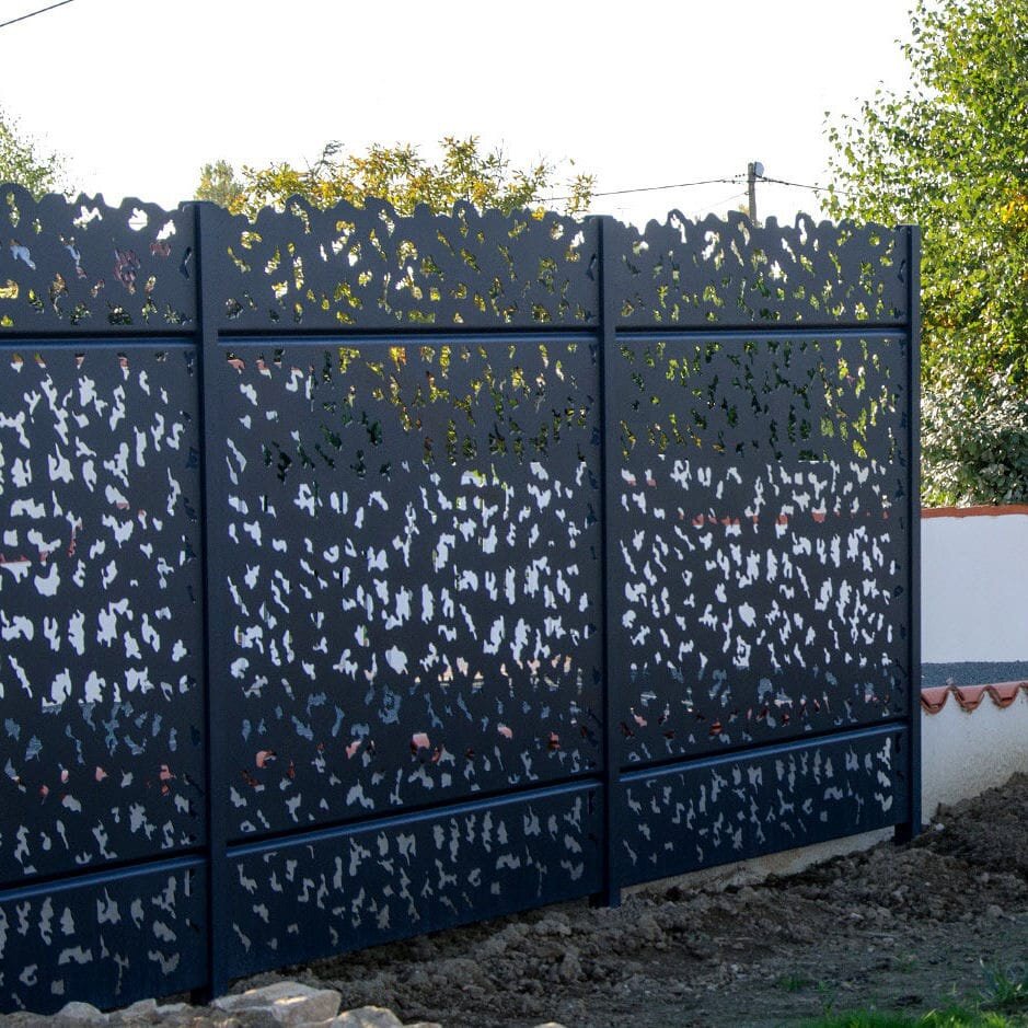 Ажурный забор с порошковым покрытием