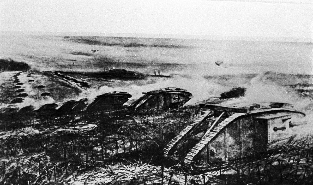 Танки в наступлении под Комбре. Источник: Яндекс. Картинки.