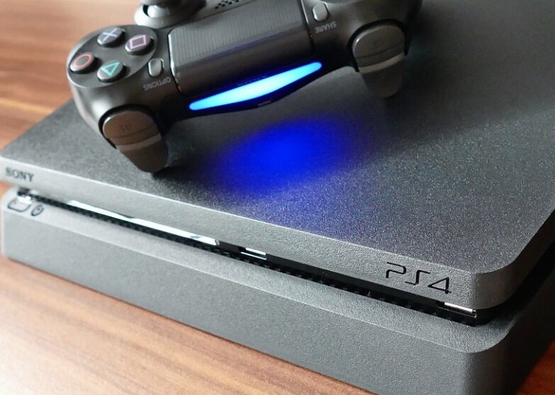 Консоль PlayStation4