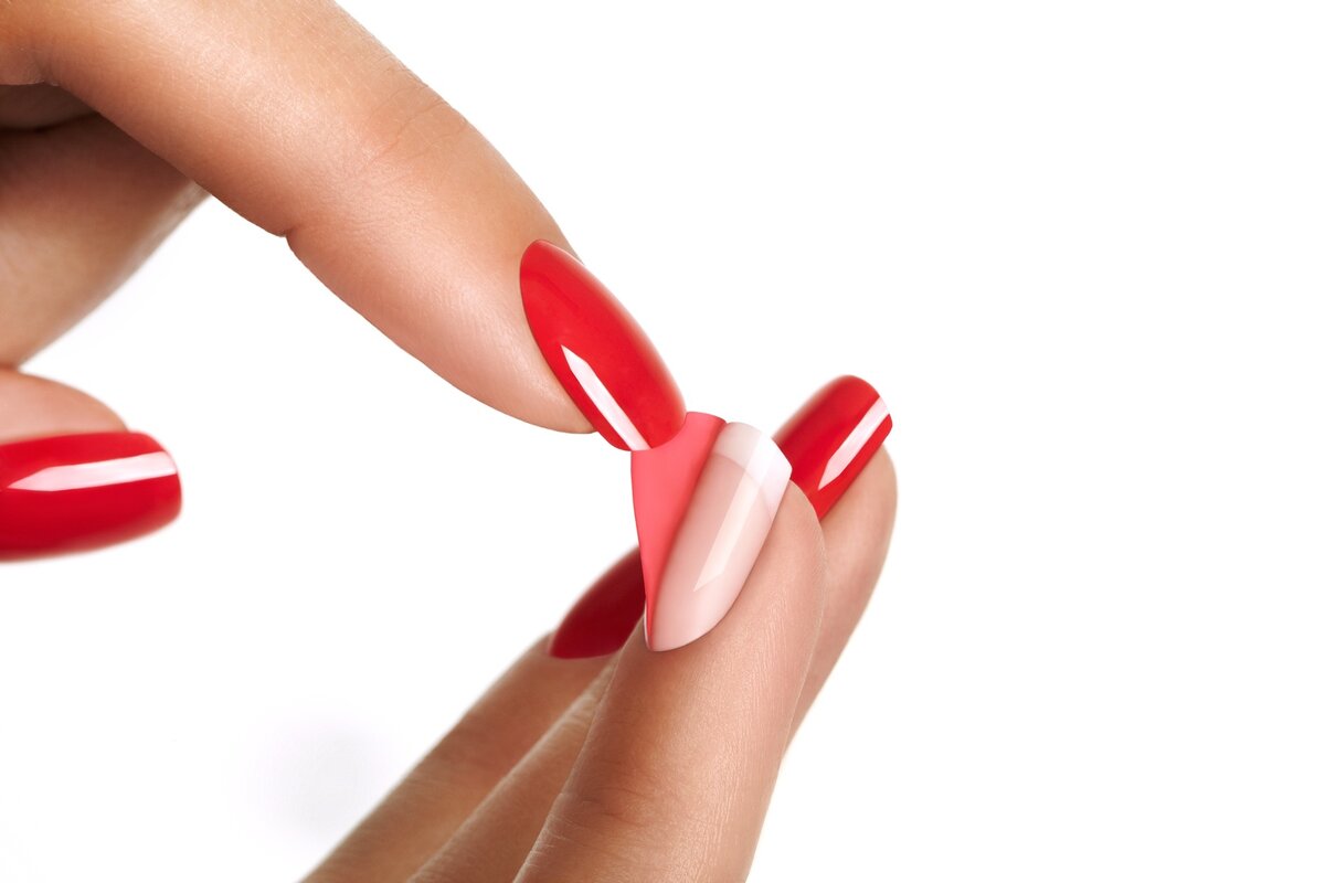 облезлый лак на ногтях. ногти сходит лак. скол гель лака. ногти сходит лак. ногти сходит лак.