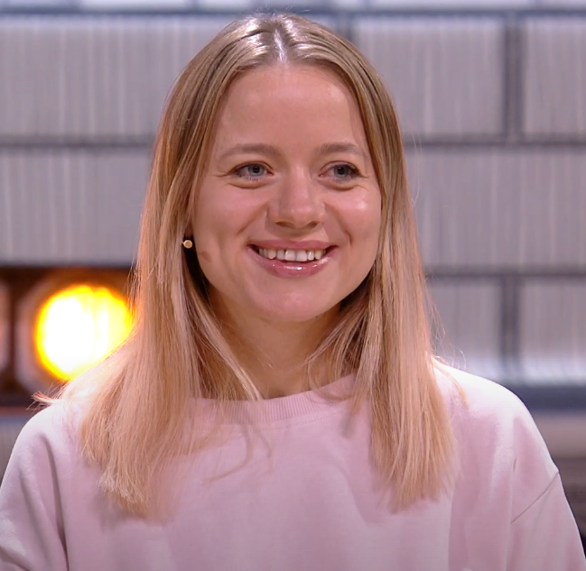 Сестра героини - Тамара