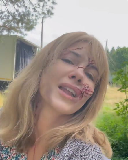 Кадр из видео Екатерины Климовой, где она предстала перед                                               своими подписчиками в гриме. Источник: www.instagram.com