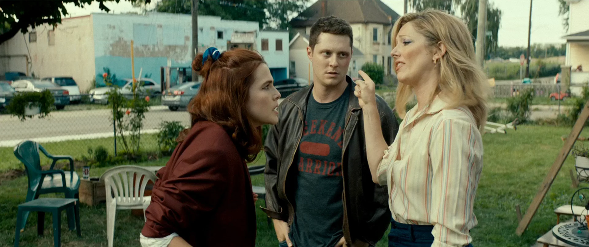 Buffaloed 2019. коллекторша 2019. коллекторша 2019. коллекторша 2019 постер. зои дойч коллекторша.