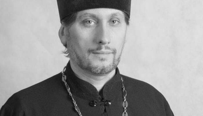 Иерей алексий реутин. Священник минский. Иерей алексей дроздов. Повный дмитрий александрович. Священник прикрыл солнце.