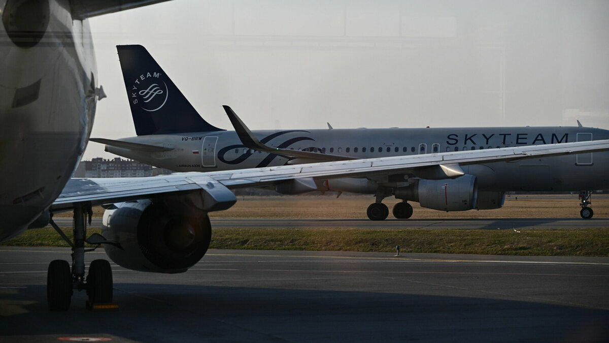     В Ростове-на-Дону останется закрытым до конца декабря аэропорт Платов, сообщили в Росавиации.