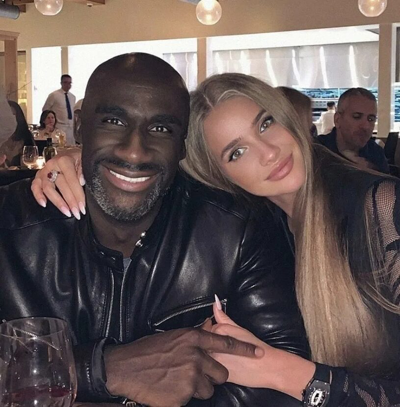 белый мужчина и черная женщина. Gabby allen and marcel somerville. женщина в белом. женщина в белом. белый парень и черная девушка.