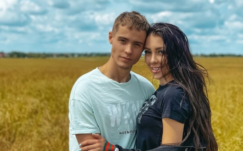 Максим Колесников и Алёна Рапунцель
​Фото: «Инстаграм»
